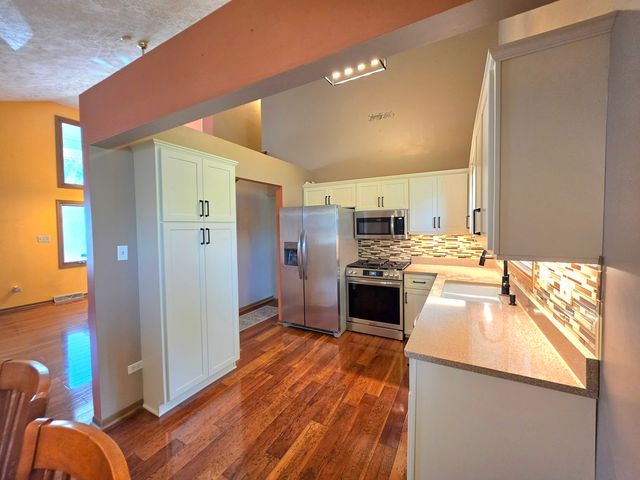 3413 Theodore Street, Joliet, IL 60431
