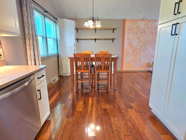 3413 Theodore Street, Joliet, IL 60431