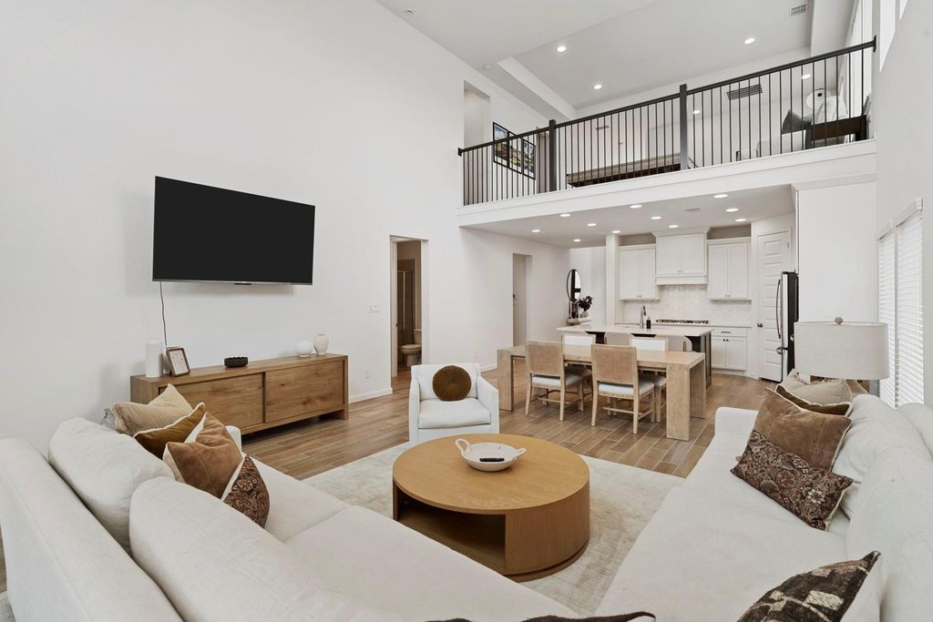 Image 11 of property listing at 10927 Maple Mist Drive, Missouri City, TX 77459