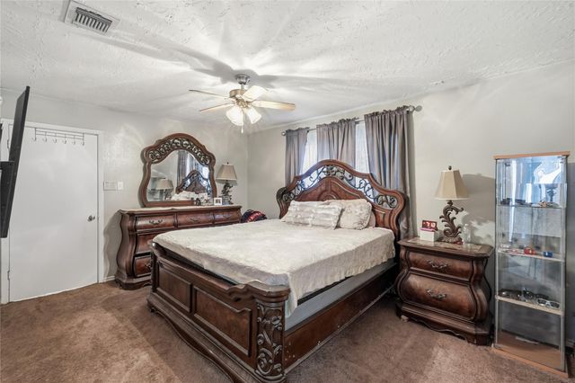 7522 Shoshone Drive, Baytown, TX 77521