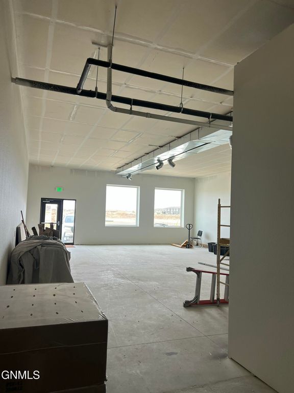 509 16th Street NE, Watford City, ND 58854 photo 10