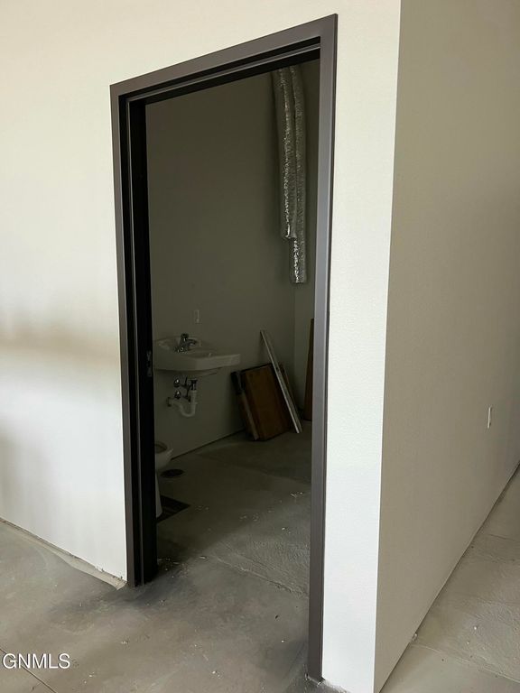 509 16th Street NE, Watford City, ND 58854 photo 6