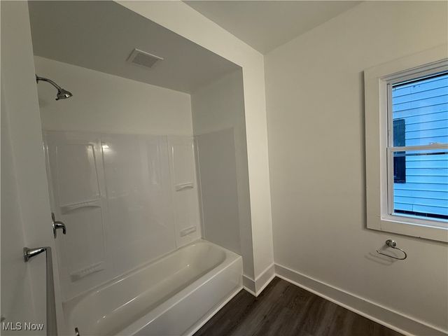 2816 E 117th Street, Cleveland, OH 44120