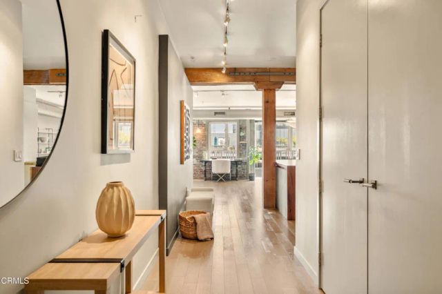 527 Molino Street 401, Los Angeles, CA 90013