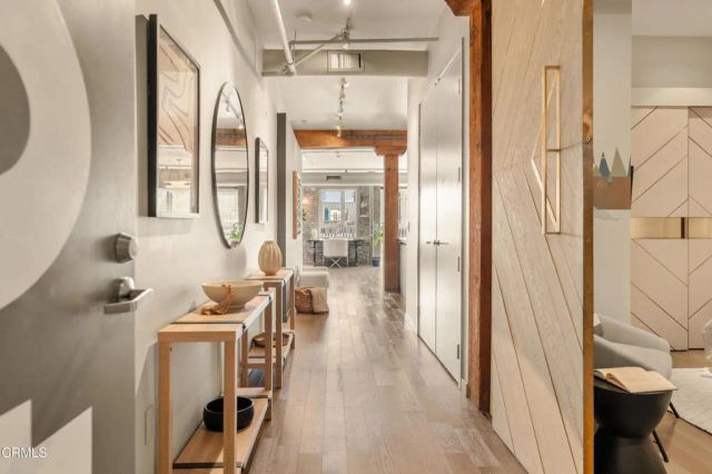 527 Molino Street 401, Los Angeles, CA 90013