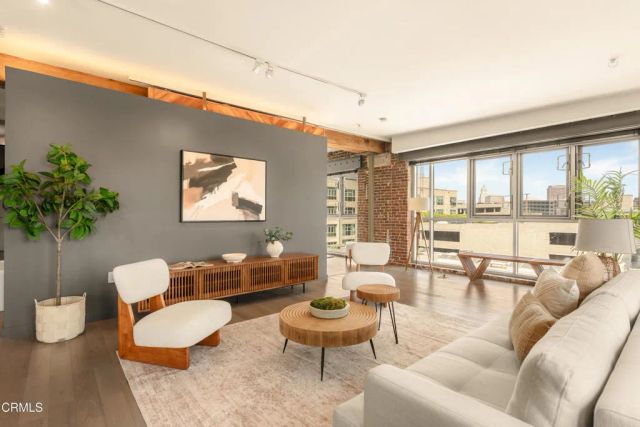 527 Molino Street 401, Los Angeles, CA 90013