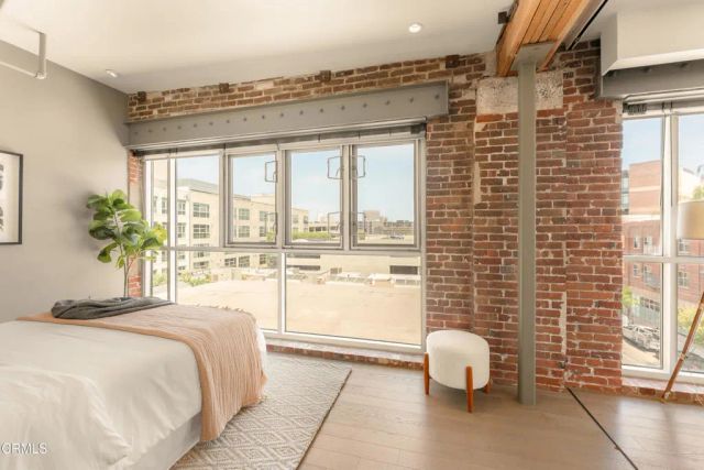 527 Molino Street 401, Los Angeles, CA 90013