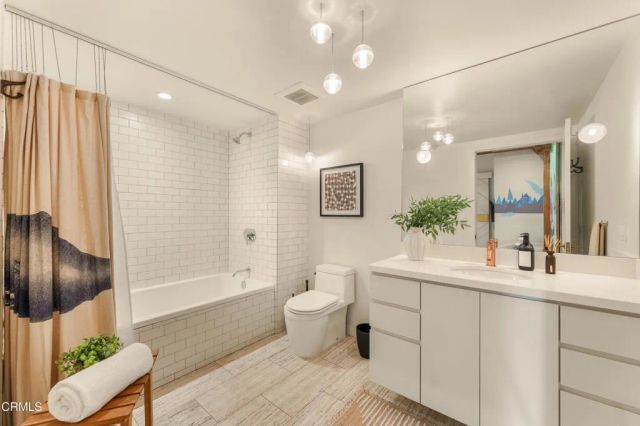 527 Molino Street 401, Los Angeles, CA 90013