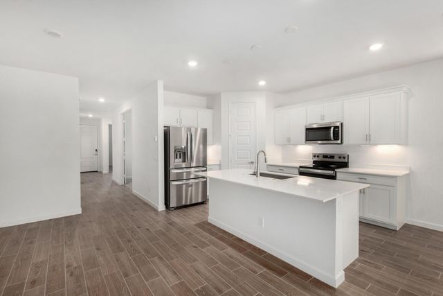17824 W VOGEL Avenue, Waddell, AZ 85355