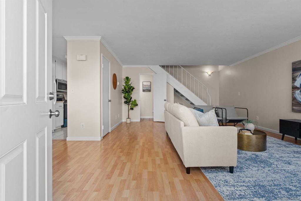 Image 6 of property listing at 11052 Via San Marco, San Diego, CA 92129