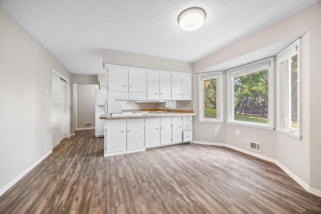 800 Arboretum Boulevard, Victoria, MN 55386