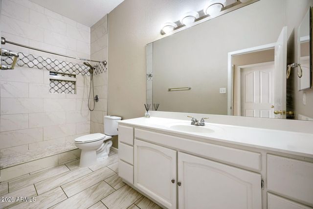 5619 W FRIER Drive, Glendale, AZ 85301