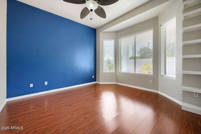 5619 W FRIER Drive, Glendale, AZ 85301