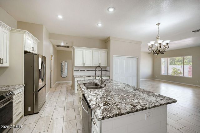 5619 W FRIER Drive, Glendale, AZ 85301