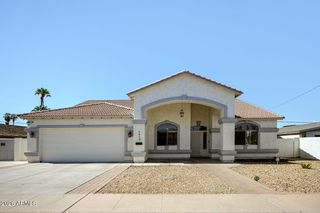 5619 W FRIER Drive, Glendale, AZ 85301