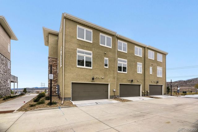 15573 W Washburn Drive, Lakewood, CO 80228