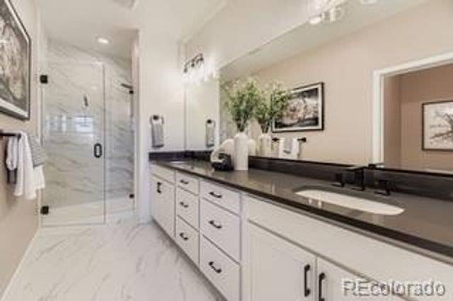 15573 W Washburn Drive, Lakewood, CO 80228