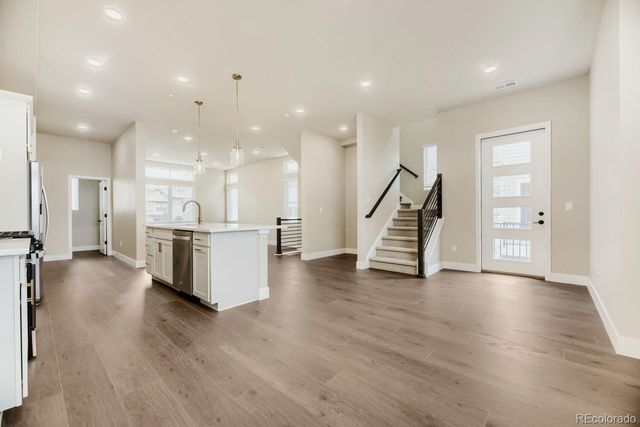 15573 W Washburn Drive, Lakewood, CO 80228