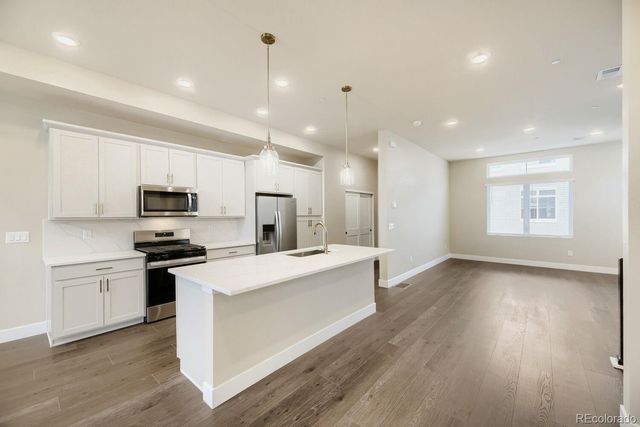 15573 W Washburn Drive, Lakewood, CO 80228