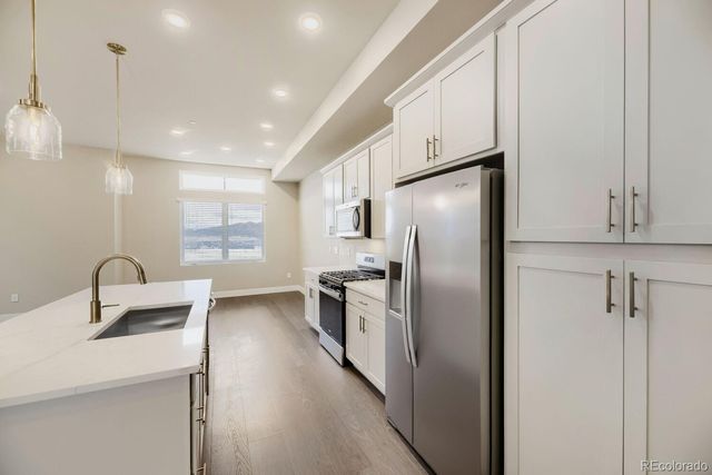 15573 W Washburn Drive, Lakewood, CO 80228
