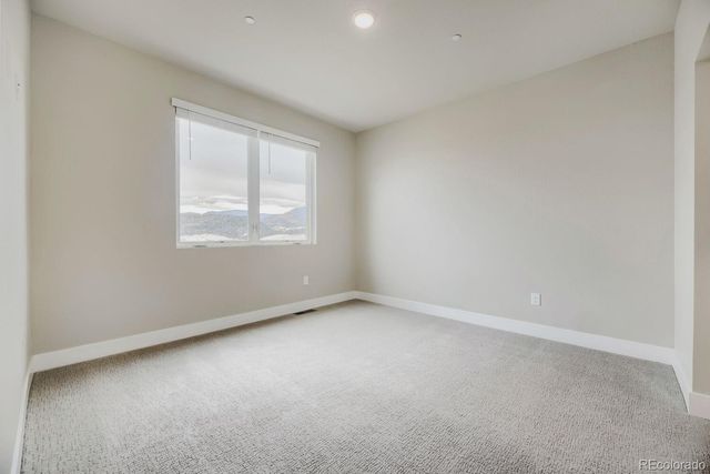 15573 W Washburn Drive, Lakewood, CO 80228