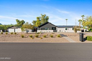 3842 E SAN MIGUEL Avenue, Paradise Valley, AZ 85253