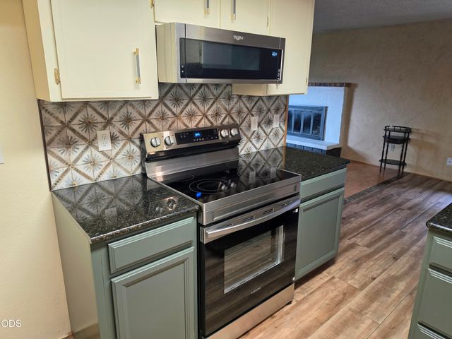 1874 Marys Way, Central Point, OR 97502