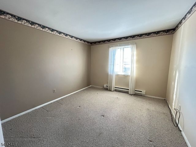 11 Adelphi Trl, Hopatcong Boro, NJ 07843