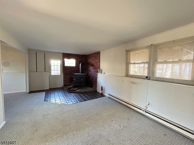 11 Adelphi Trl, Hopatcong Boro, NJ 07843