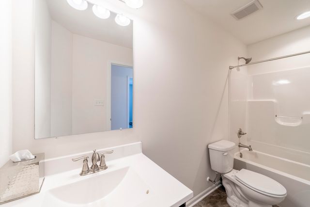 2300 Dowling Street, Valparaiso, IN 46385