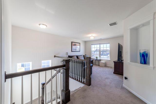 2300 Dowling Street, Valparaiso, IN 46385