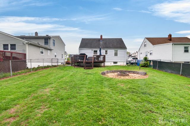 63 Lyons Avenue, Woodbridge Proper, NJ 07095