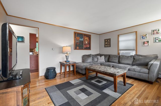 63 Lyons Avenue, Woodbridge Proper, NJ 07095