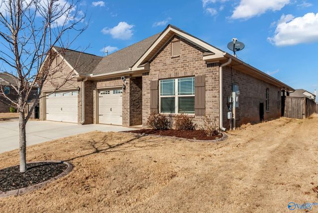 223 Iron Circle, Meridianville, AL 35759