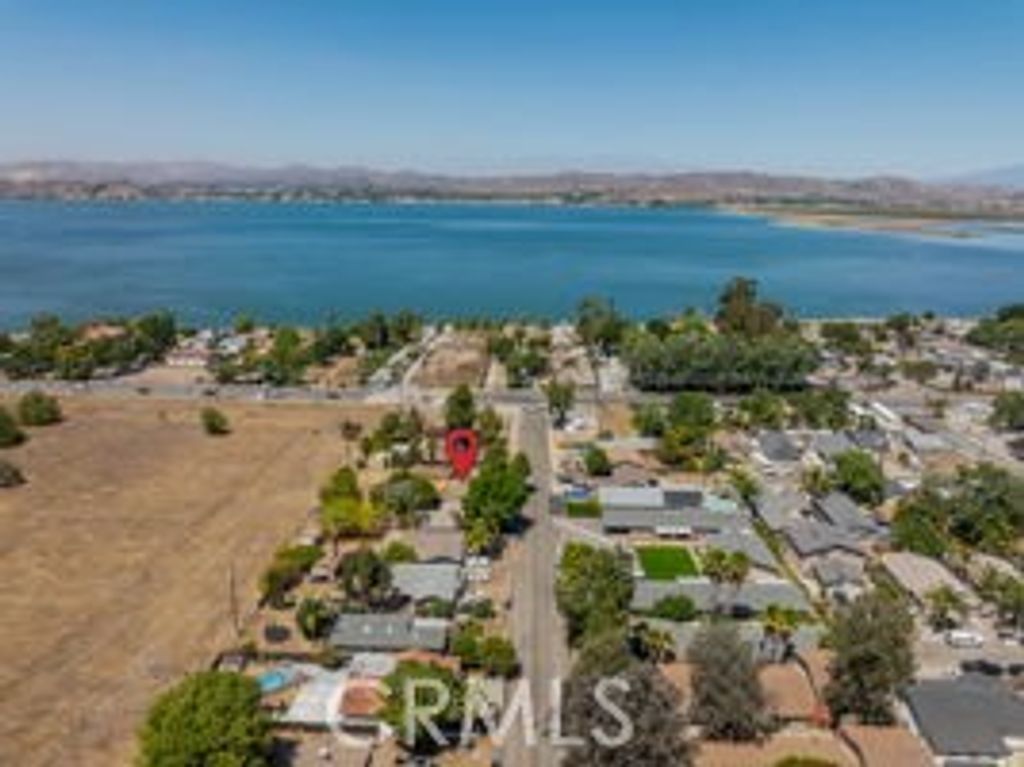 33051 Adelfa, Lake Elsinore, CA 92530 — photo 2