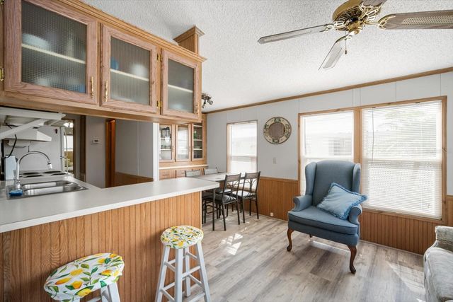 35045 CYNTHIA AVENUE, Zephyrhills, FL 33541