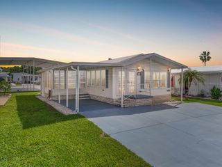 35045 CYNTHIA AVENUE, Zephyrhills, FL 33541