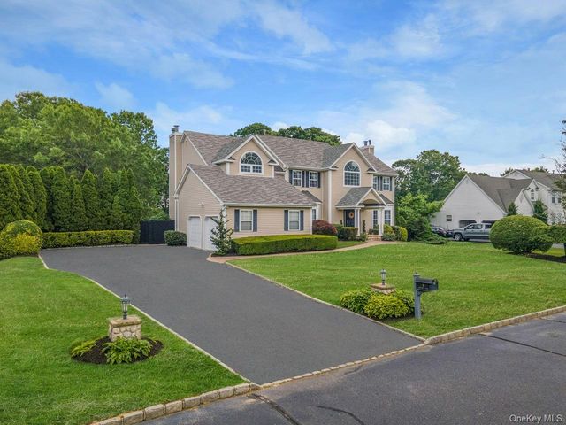 9 Homecoming Place, East Setauket, NY 11733