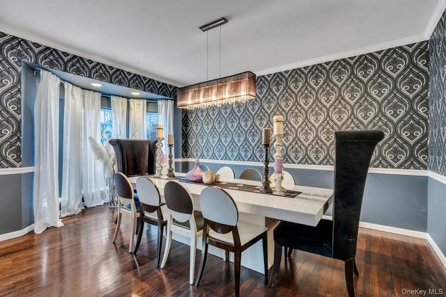 9 Homecoming Place, East Setauket, NY 11733