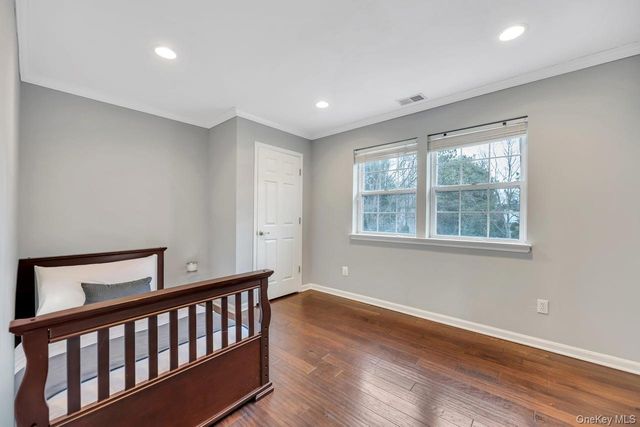 9 Homecoming Place, East Setauket, NY 11733