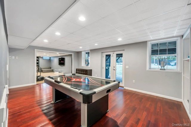 9 Homecoming Place, East Setauket, NY 11733