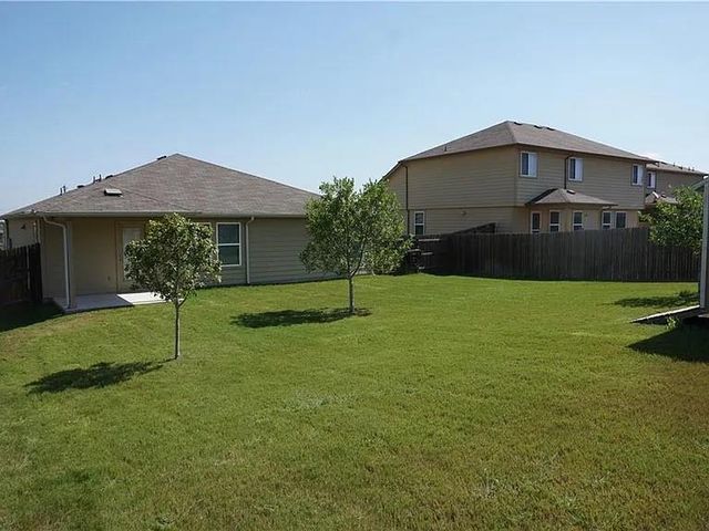 113 Leon River LOOP, Hutto, TX 78634