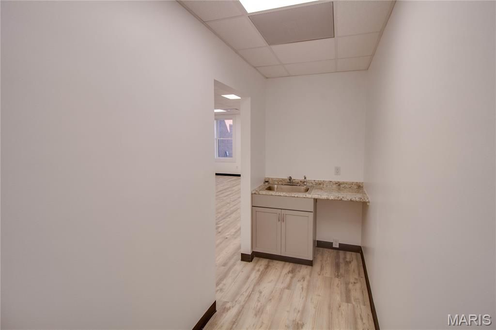Image 17 of property listing at 107 N State Street, Jerseyville, IL 62052