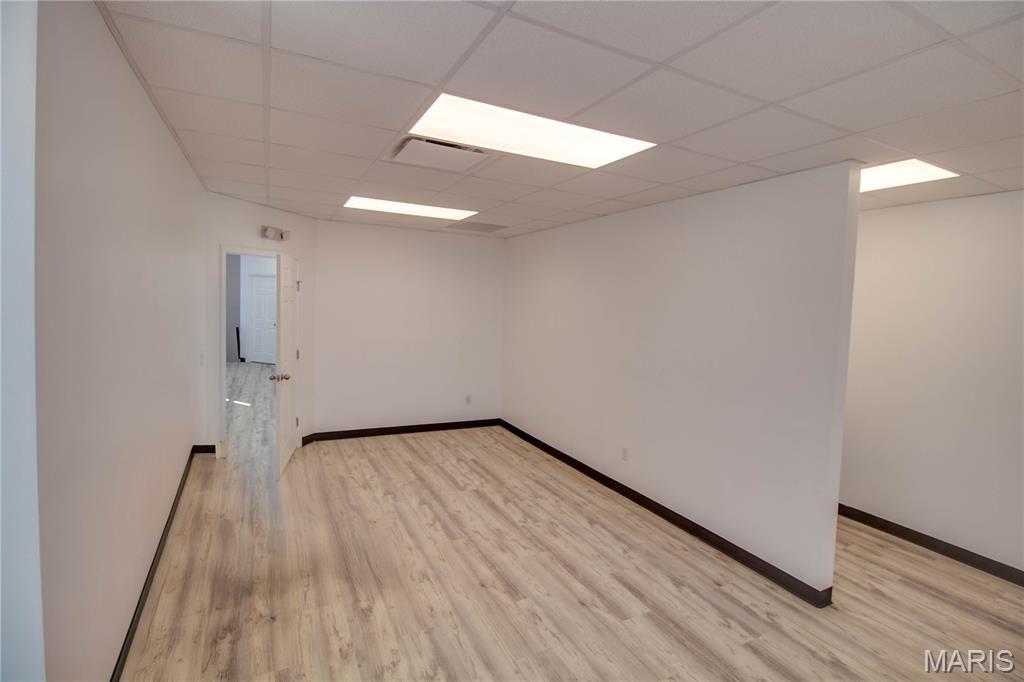 Image 23 of property listing at 107 N State Street, Jerseyville, IL 62052