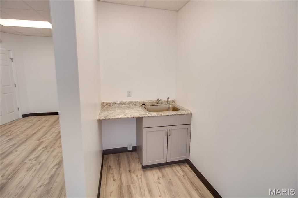 Image 25 of property listing at 107 N State Street, Jerseyville, IL 62052