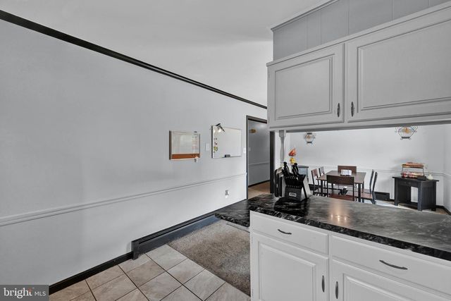 122 OLD MILL RD, Ephrata, PA 17522