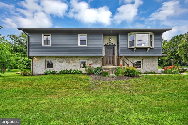 122 OLD MILL RD, Ephrata, PA 17522