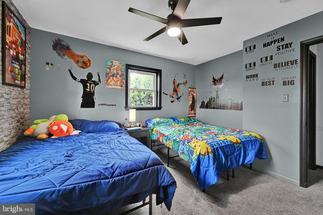 122 OLD MILL RD, Ephrata, PA 17522