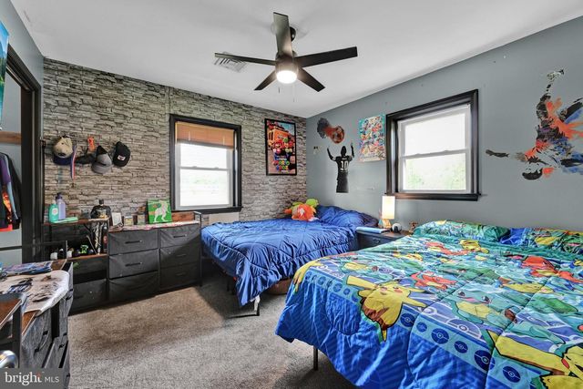 122 OLD MILL RD, Ephrata, PA 17522
