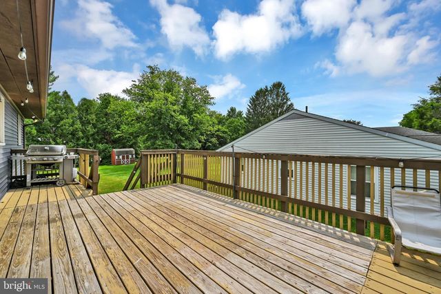 122 OLD MILL RD, Ephrata, PA 17522